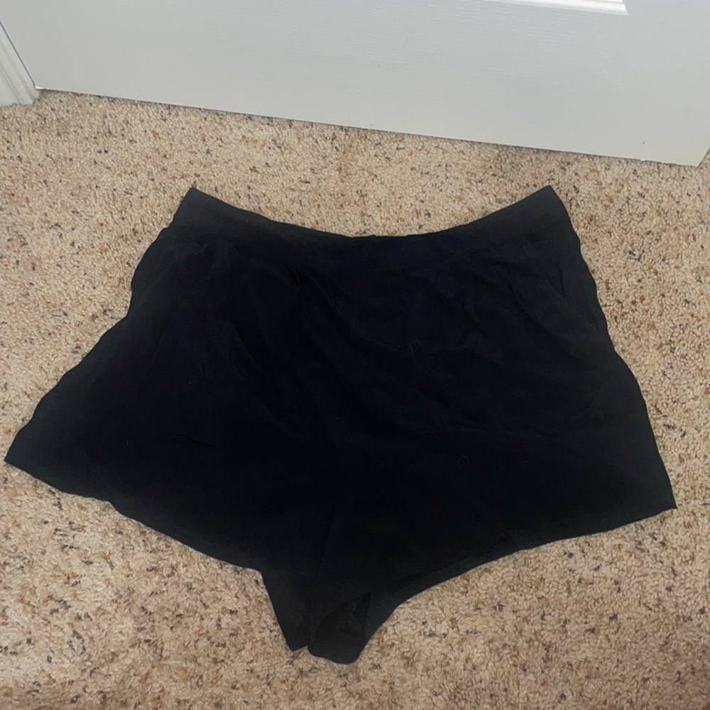 WOMENS LARGE PLEATED CLOTH POCKET SHORTS